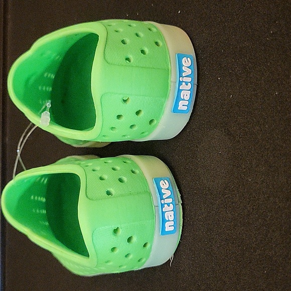 Native| Jefferson Slip on Lime Green Sneakers Size c6 - Picture 4 of 7